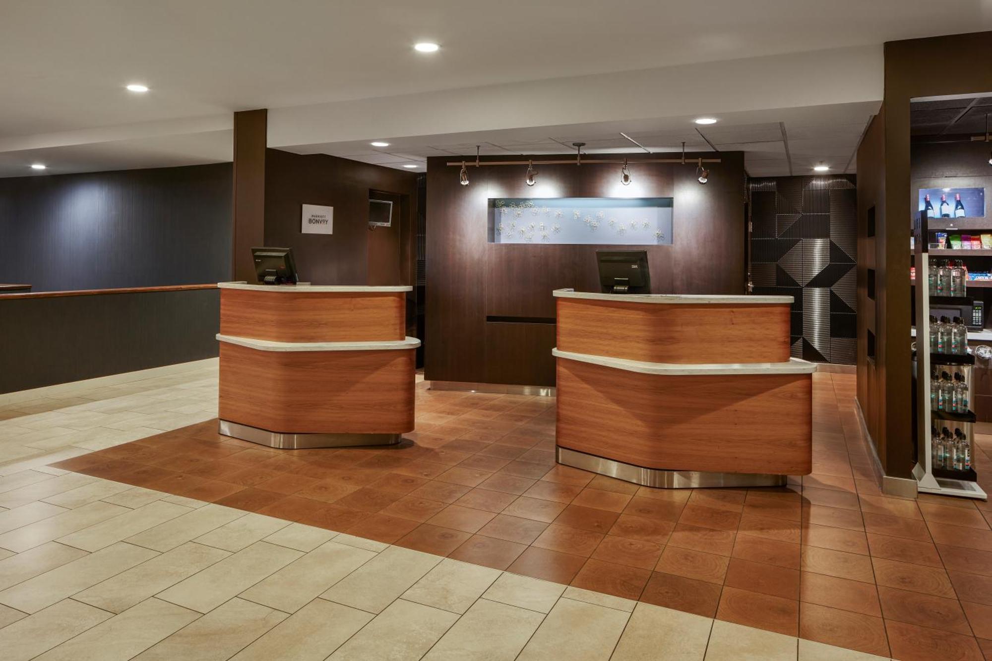 Courtyard Columbus Dublin Hotel Exterior photo